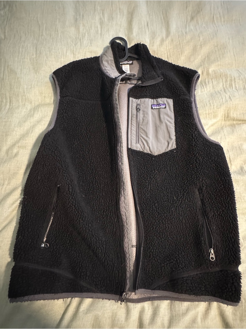 Patagonia Black Fleece Vest with Gray Trim - XL